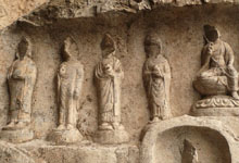 龍門石窟の仏像